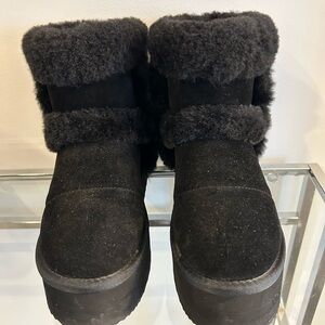 Women's Black Shearling Boots
